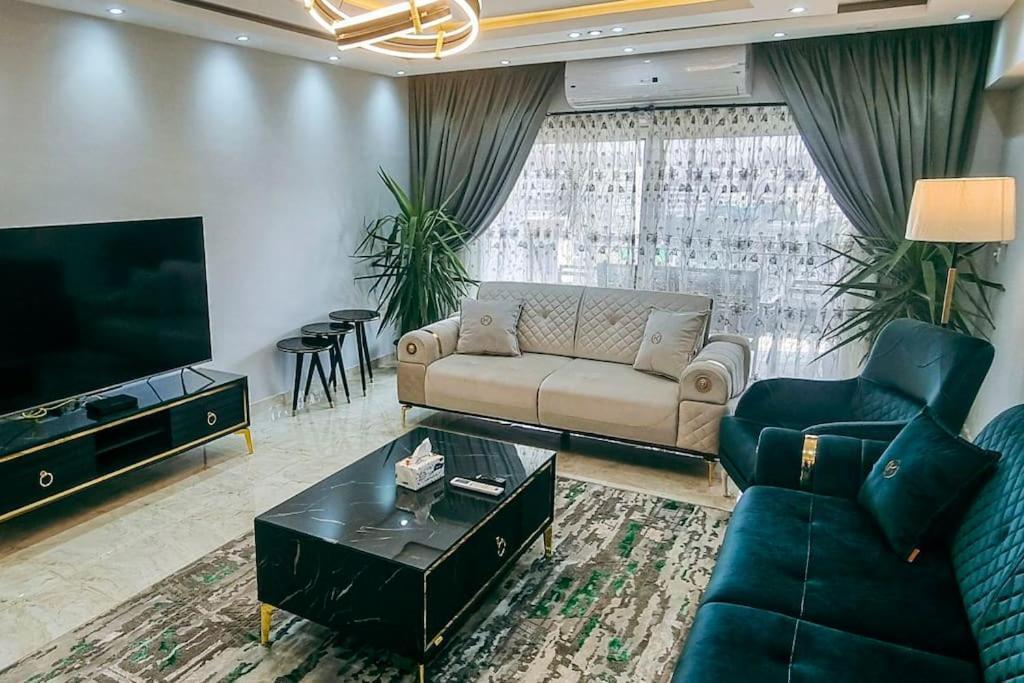 Luxury Vip *